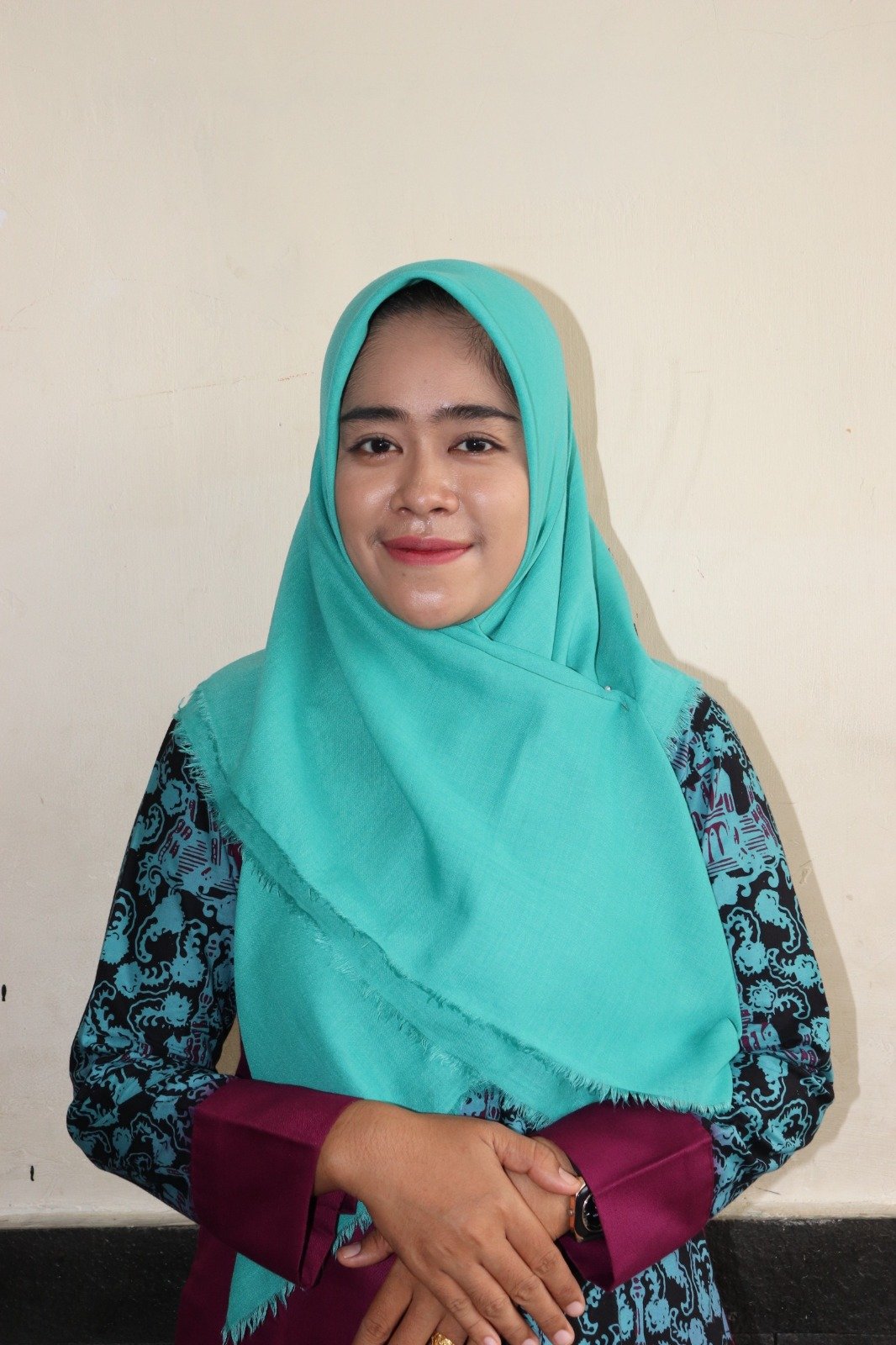Uci Gusri Karoline, S.Pd